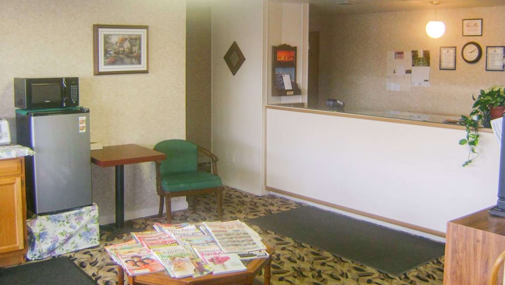 Alma Motel Alma 7/23