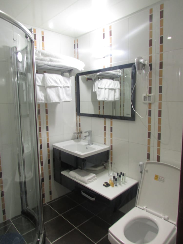 Abu Mazen Hotel 35/37