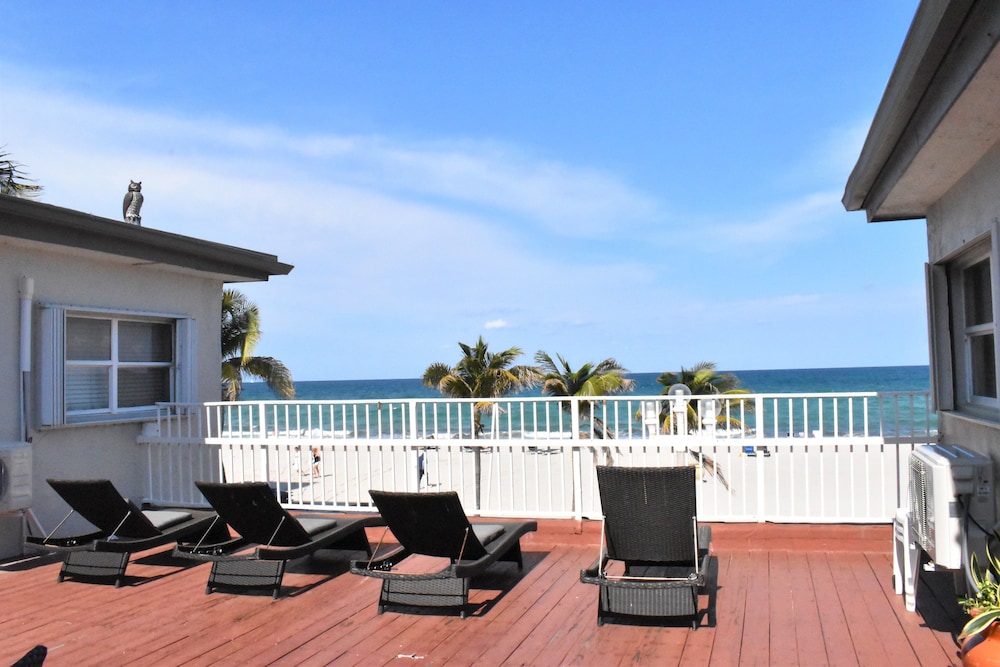 Golden Sand Oceanfront 8/58
