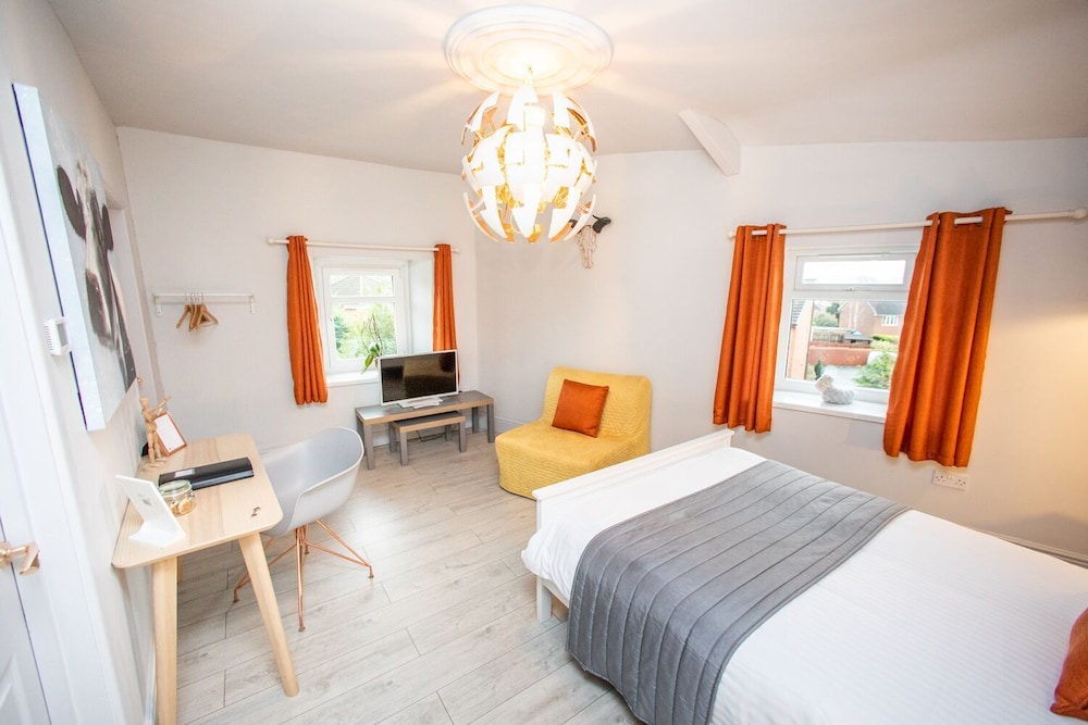 James' Place At Dowlais 16/48