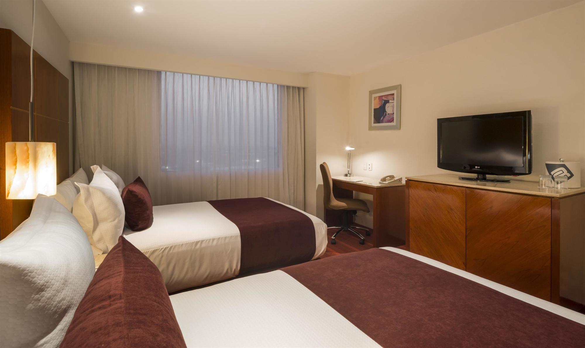 Deluxe, 2 Double Beds