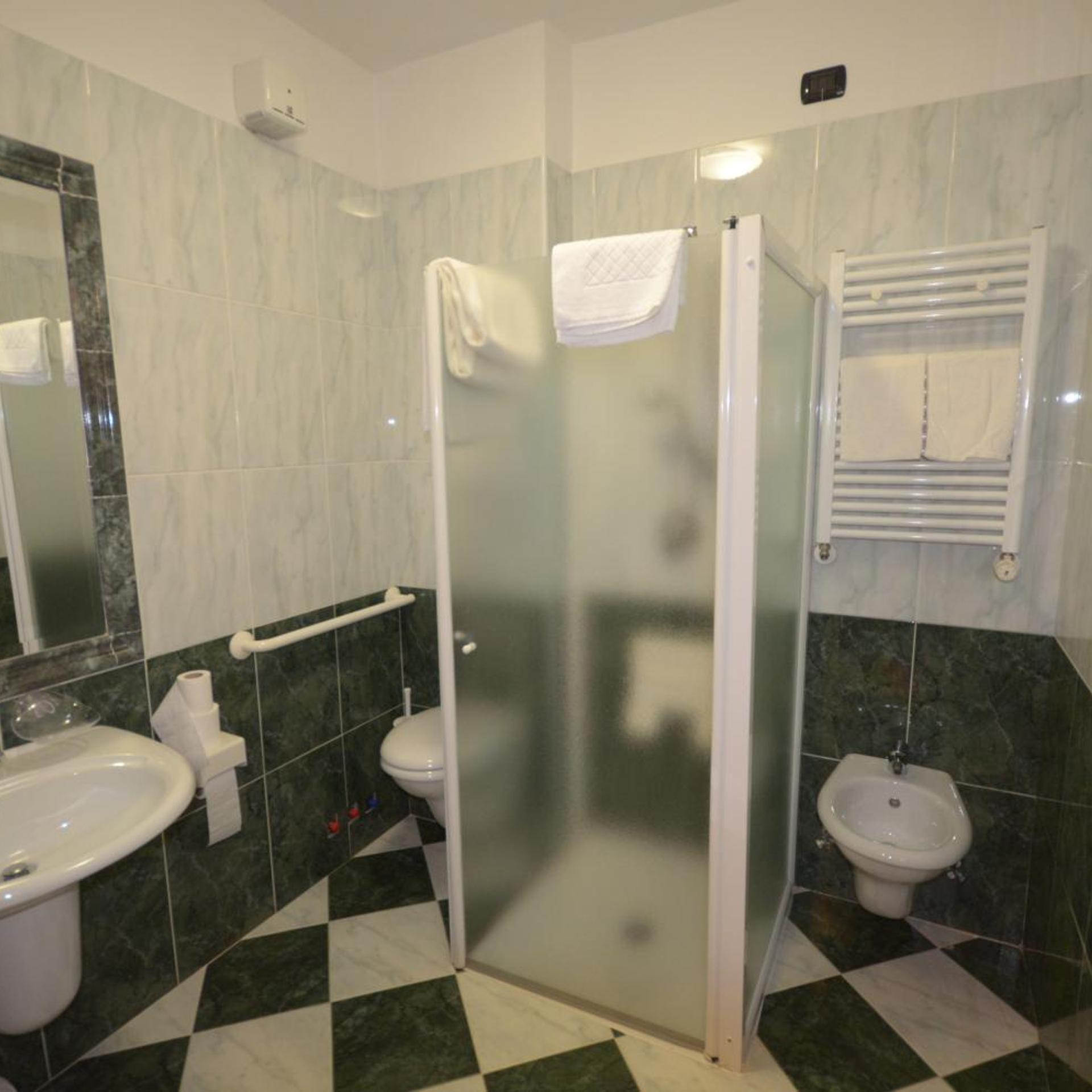 Room, Double Bed, Balcony, San Giovanni Rotondo Palace 9/10