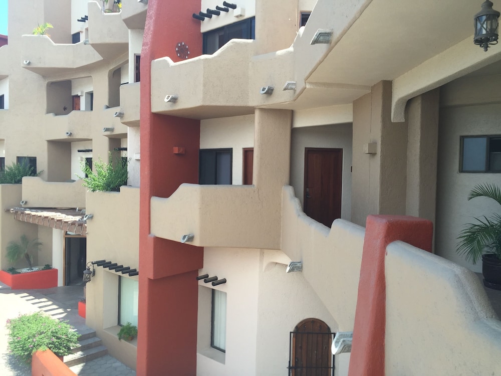 Studio Suite At Marina Cabo Plaza 4/39