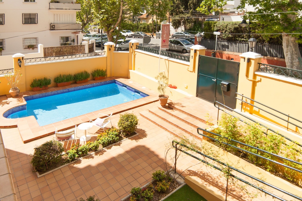 Villa Lorena Malaga 68/72