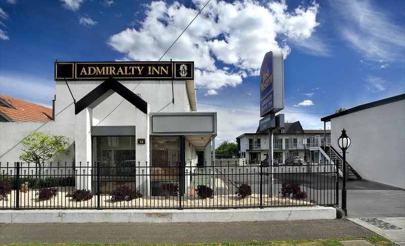 Admiralty Inn 1/10
