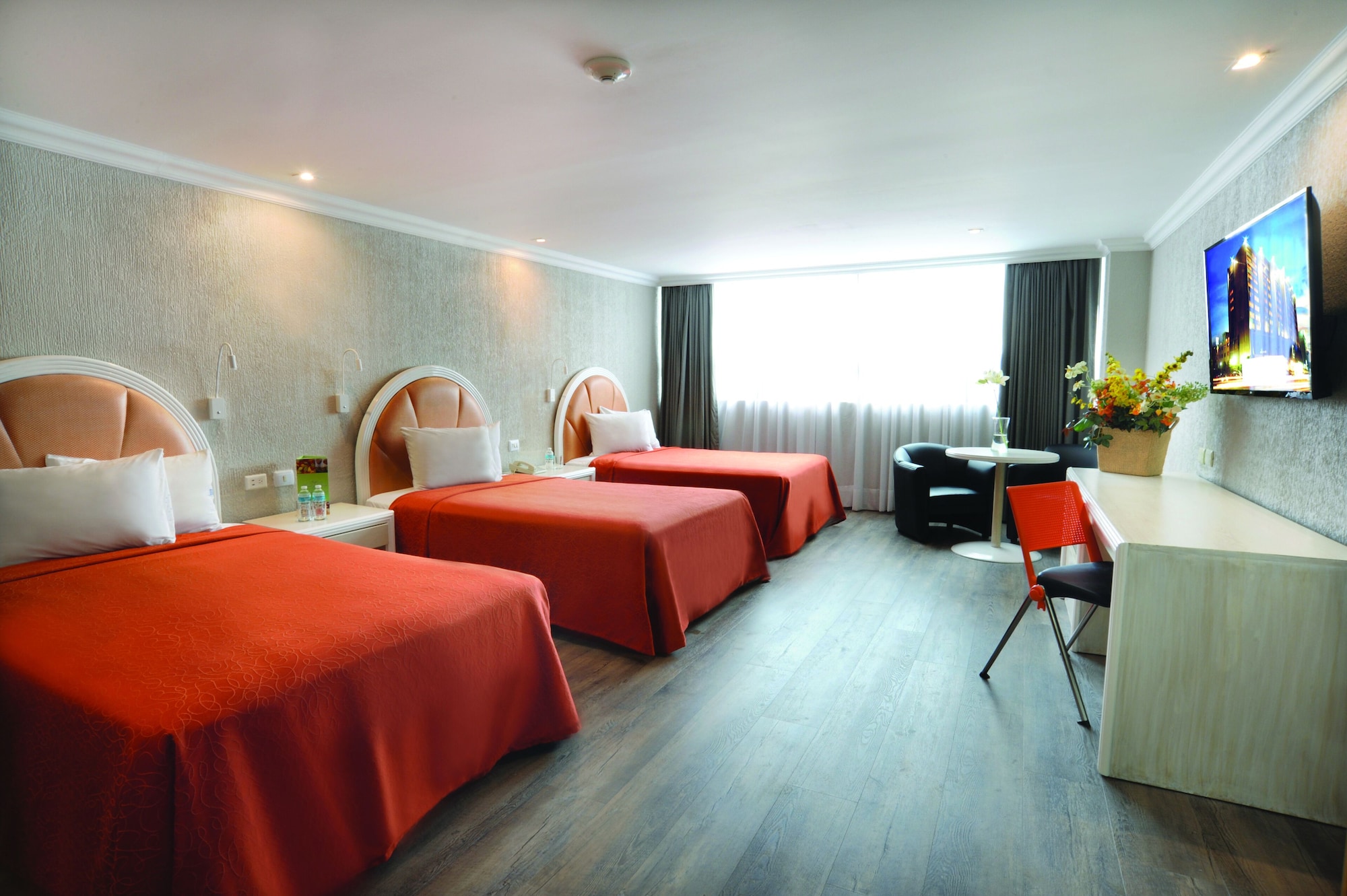 ROOM, TRIPLE