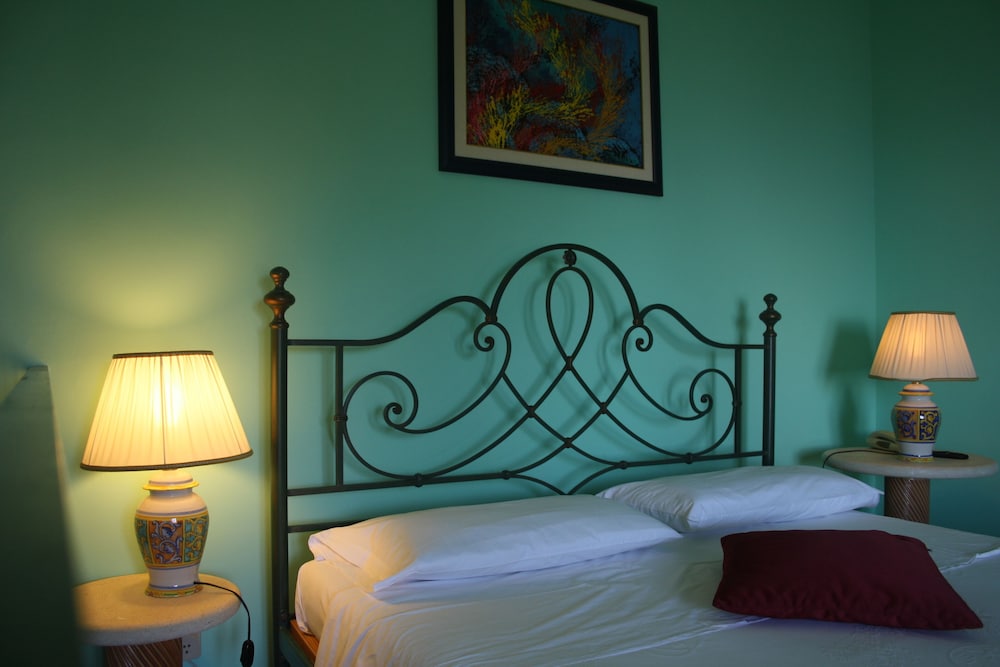 Hotel Elimo 42/72