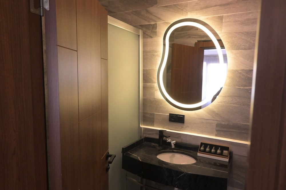 Grand Rue Hotel 39/40
