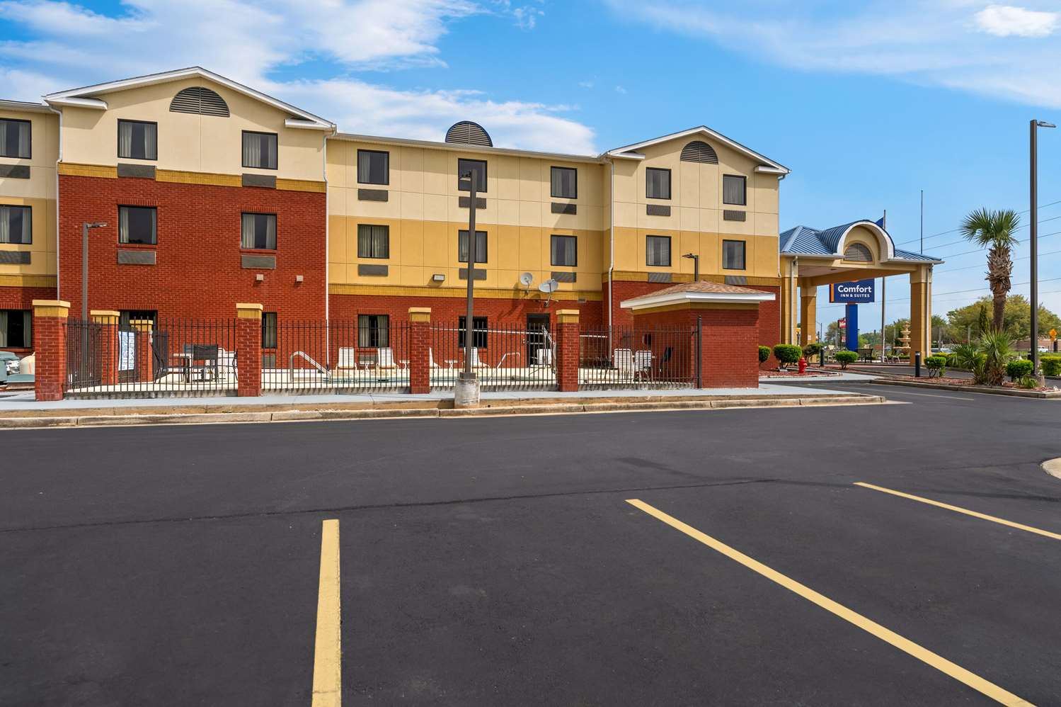Comfort Inn & Suites Chipley I-10 31/34
