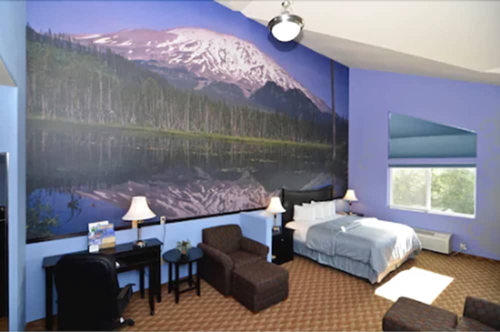 Best Western Plus Battle Ground Inn & Suites 18/36