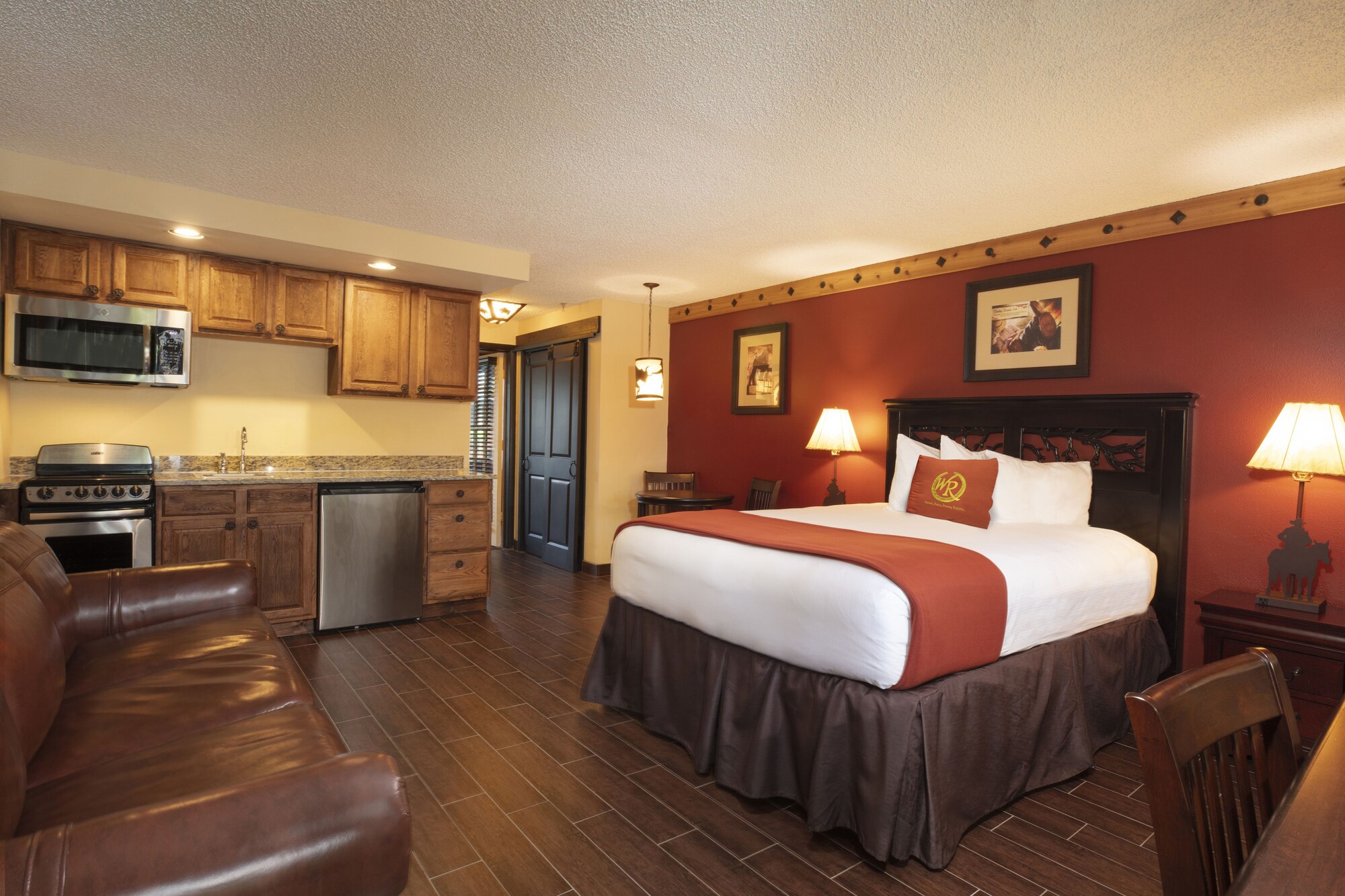 Lodge, Suite, Queen Bed