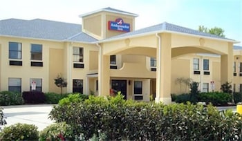Days Inn by Wyndham Lafayette Scott 4/22