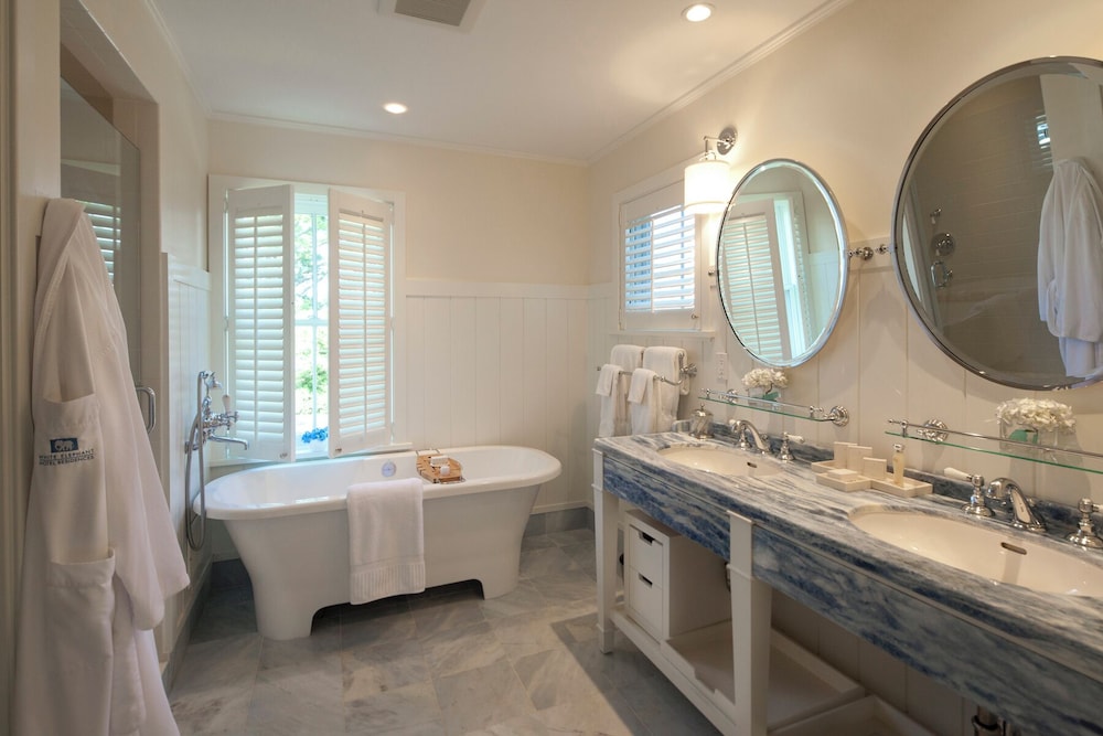 2 Bedrooms, Residence, 2 King Beds, Water Street View, North Wing, Accessible