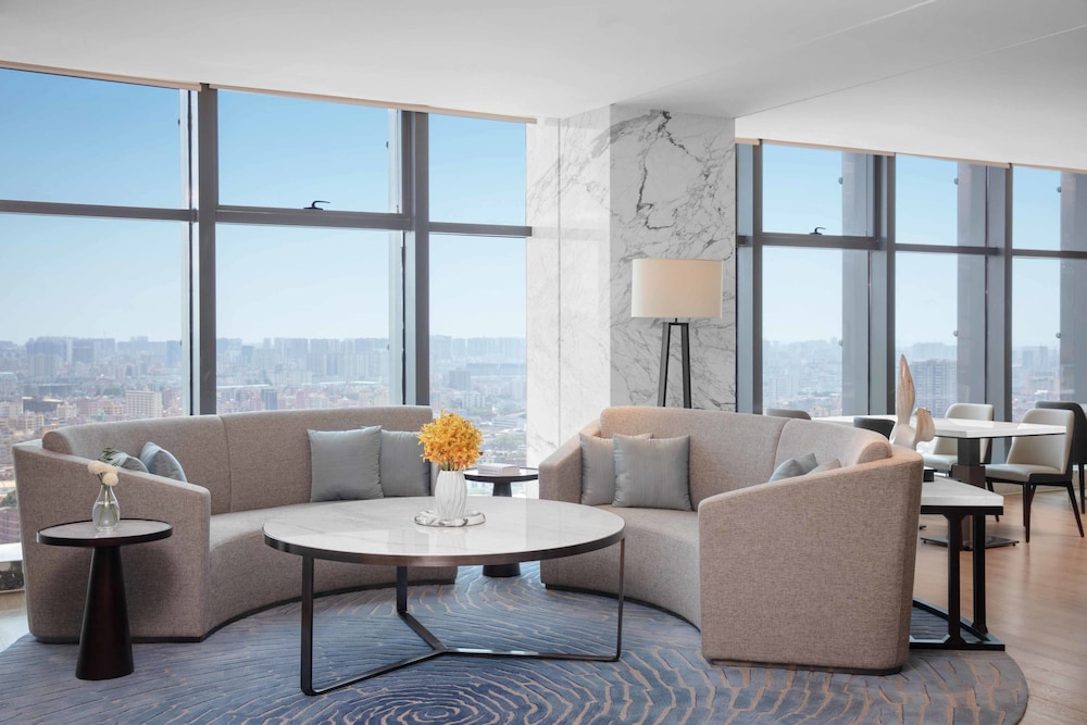 Courtyard By Marriott Shenzhen Bao An 25/45