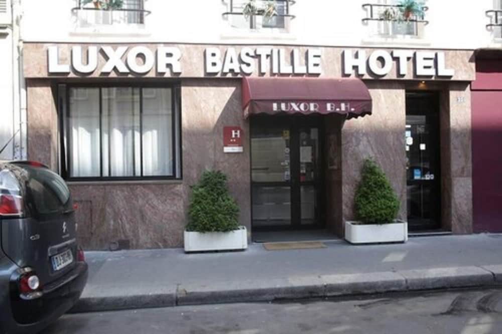 LUXOR BASTILLE HOTEL 55/61