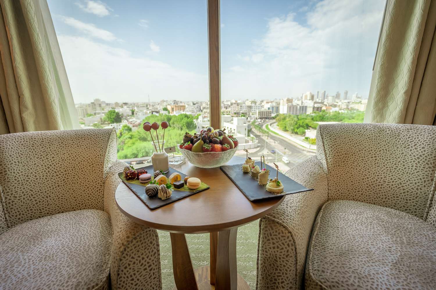 Gulf Executive Residence (within Gulf Hotel premises) 26/38