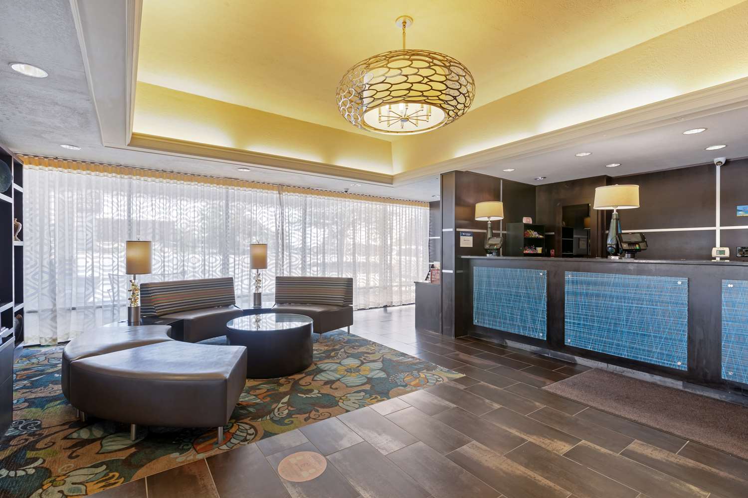 Best Western Plus Midwest Inn 4/31