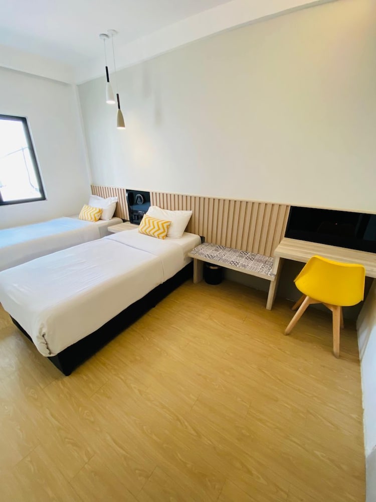 Mixx Hotel 14/50