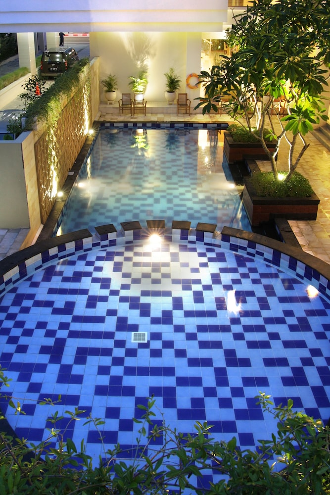 Vrata Hotel Yogyakarta 29/30