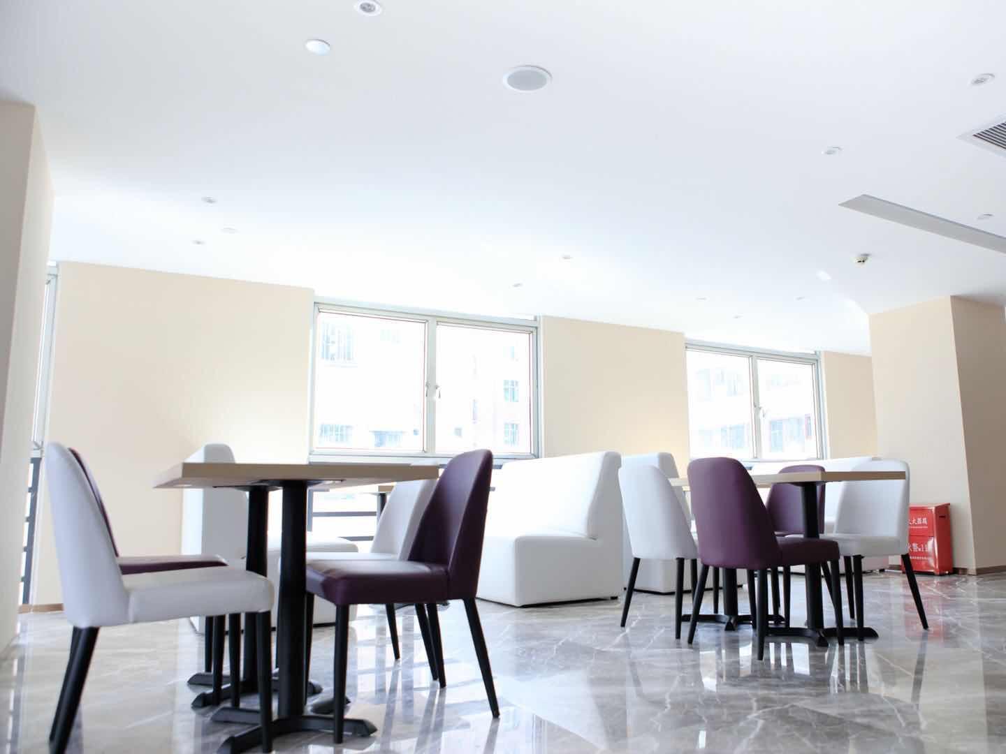 Lavande Hotel (Shenzhen North Railway Station, Gangtou Metro Station) 60/70