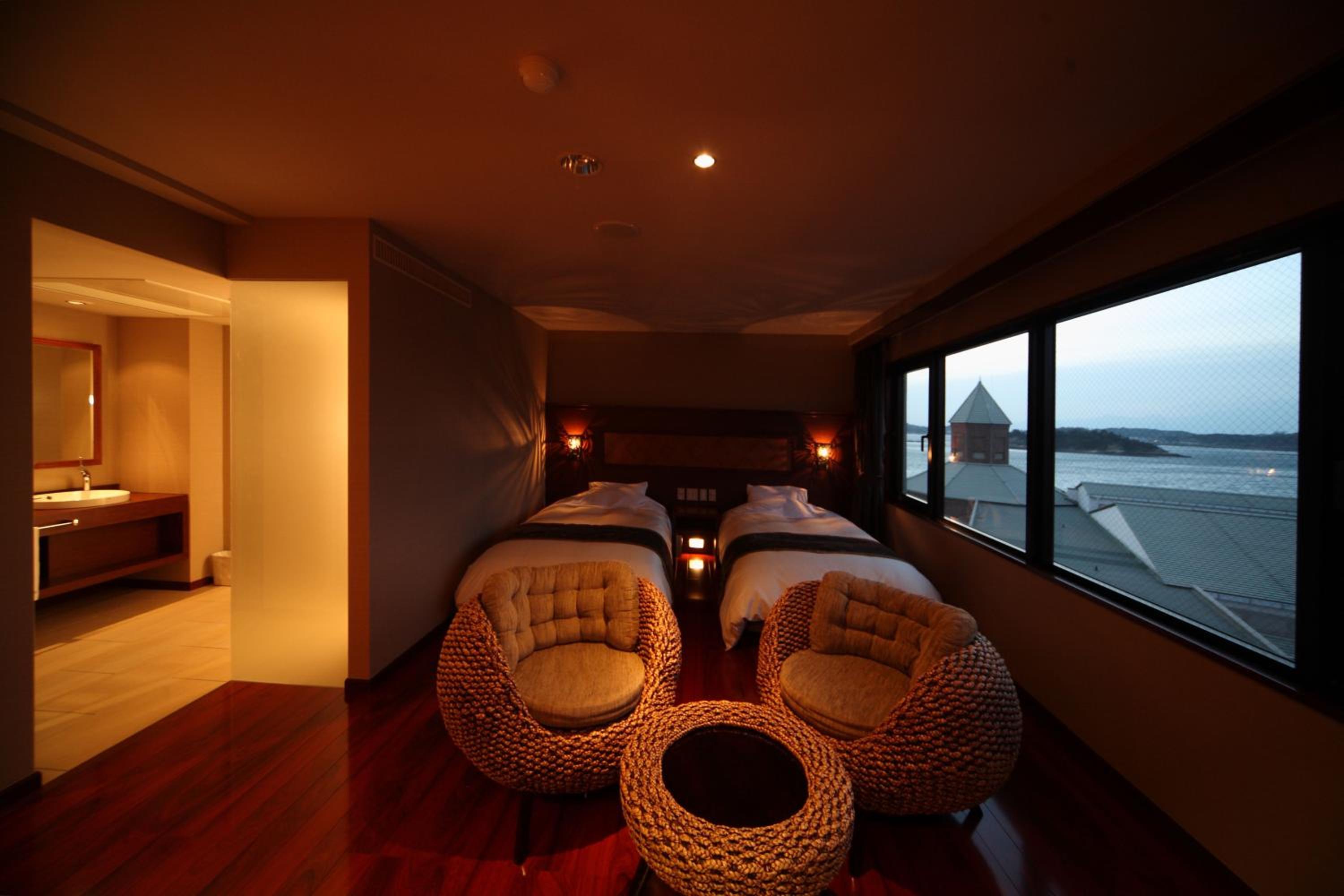 Hotel Ryugu 44/58