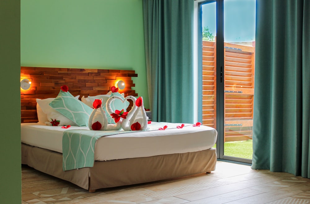 Kawan Bay Suites 6/50