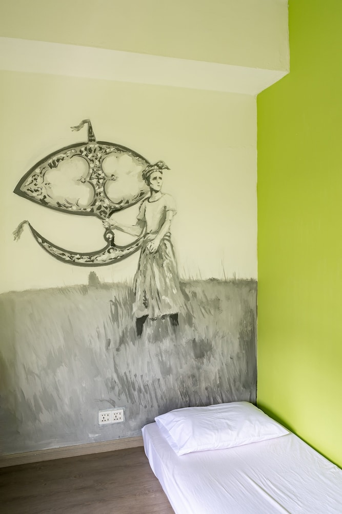 PODs The Backpackers Home & Cafe 28/50