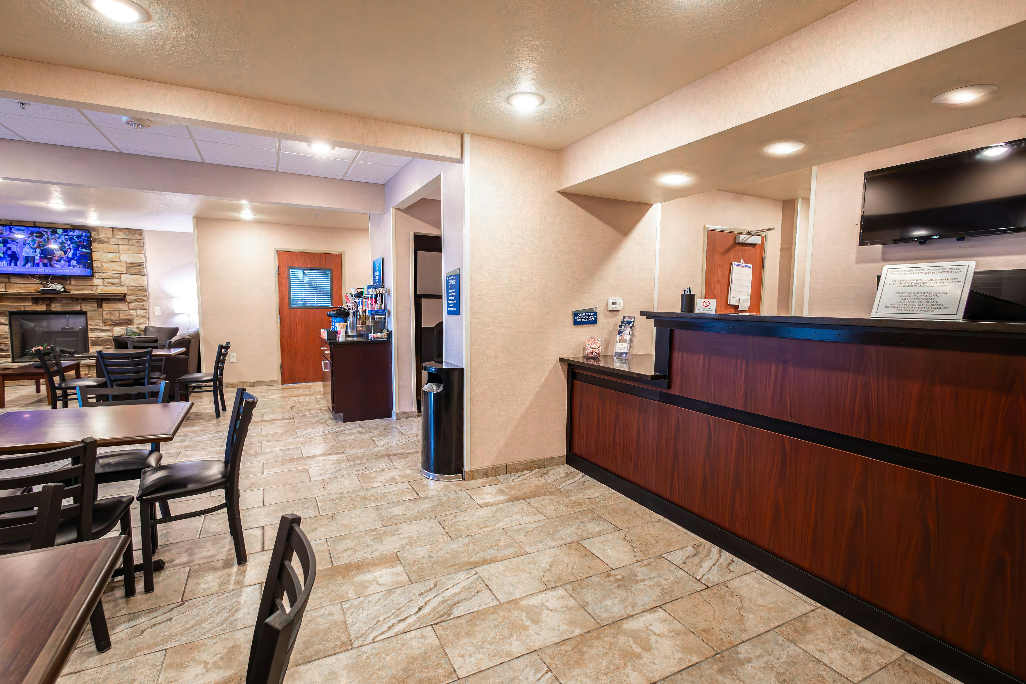 Cobblestone Inn Amp Suites Big Lake Tx 15/80