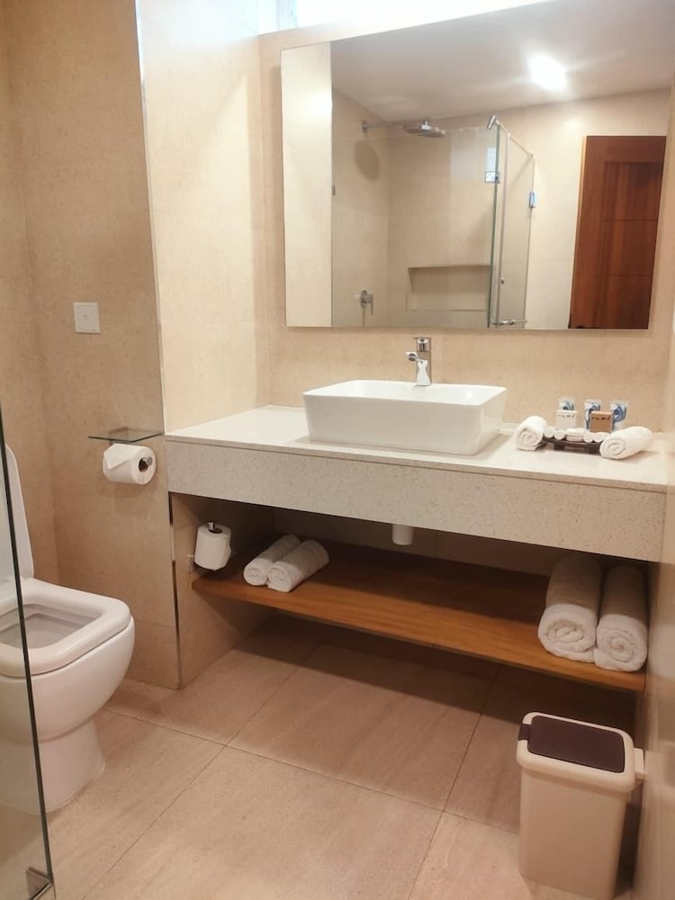 Bamburi Beach Hotel 73/74