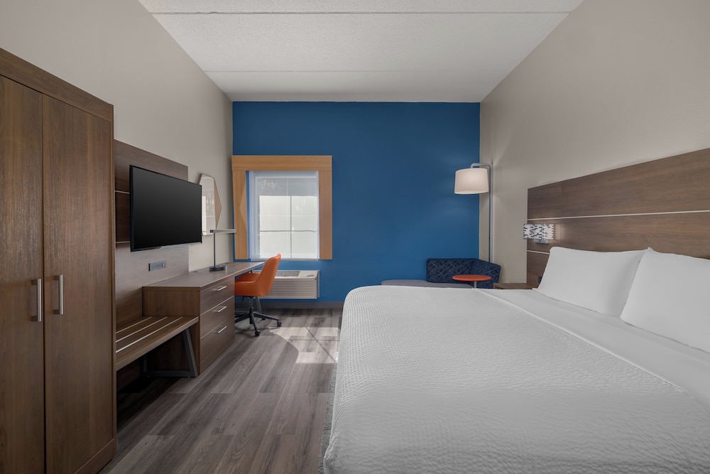 Standard, King Bed, Accessible
