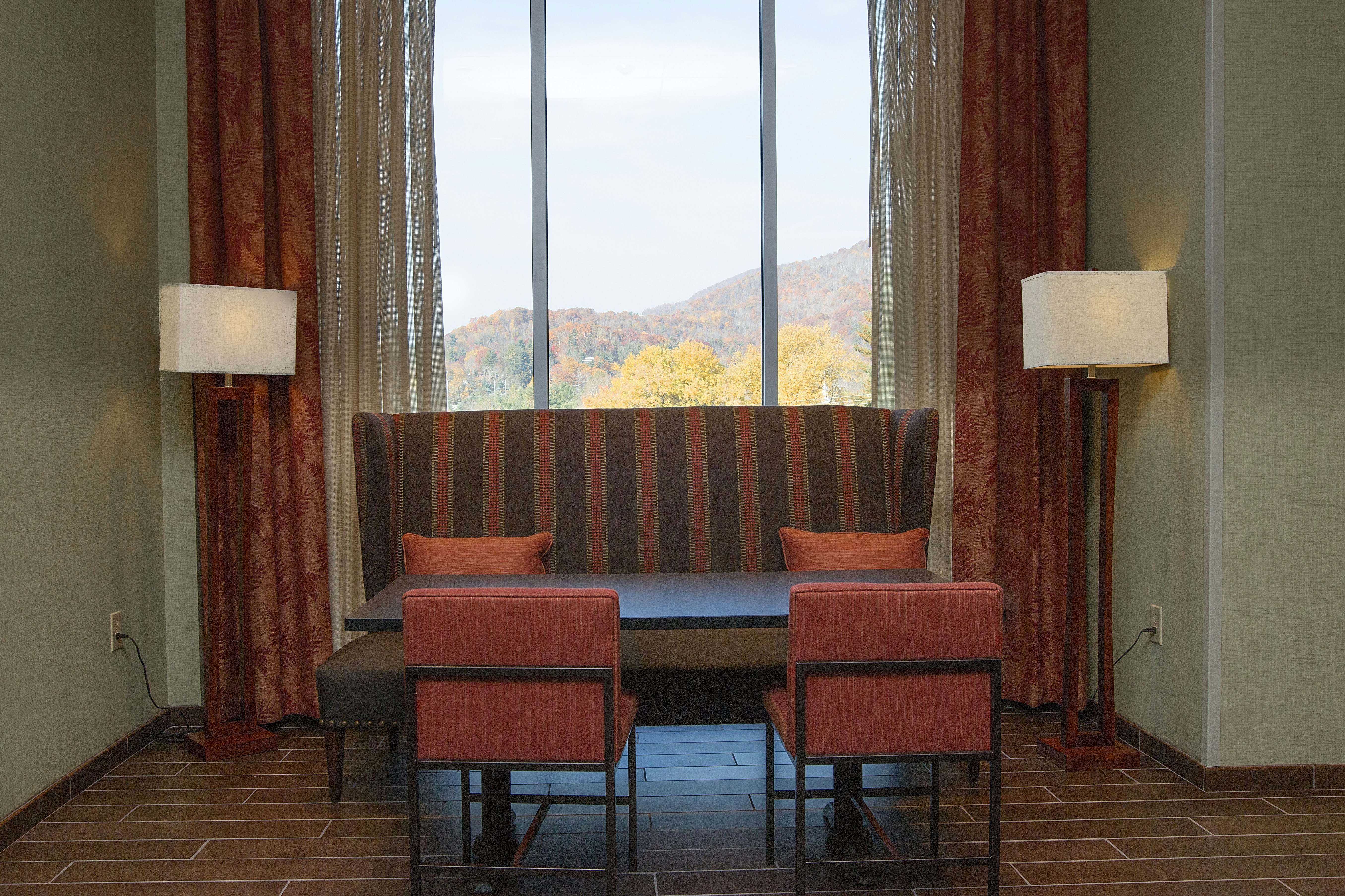 Hampton Inn & Suites Boone 45/55