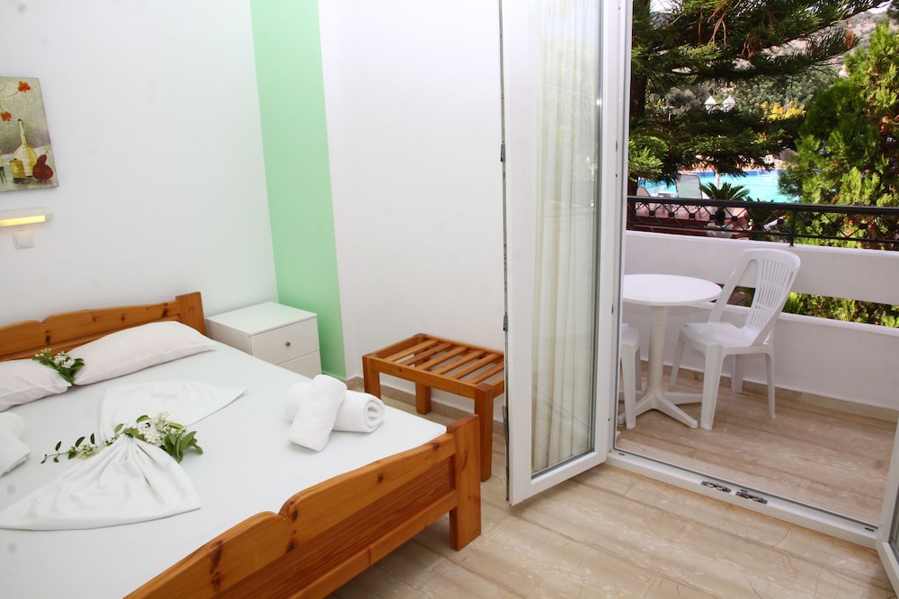 Nikos Apartments 34/76