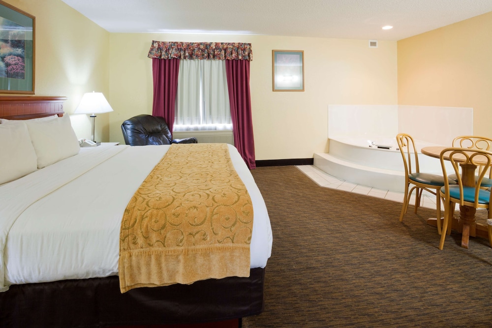 GrandStay Hotel & Suites Waseca 14/29