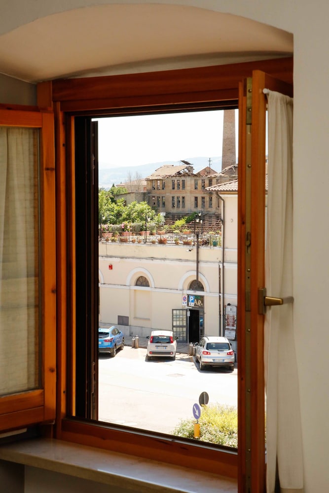 HOTEL MOM ASSISI 26/50
