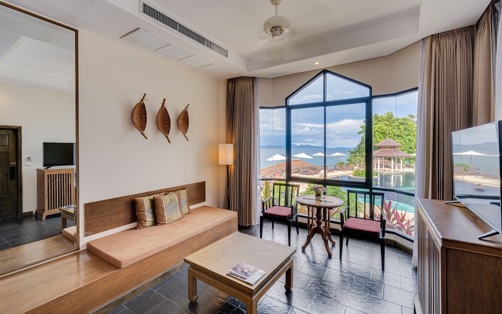 Supalai Scenic Bay Resort and Spa 31/49