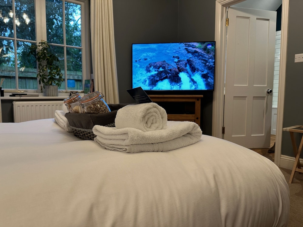 Stonehenge Cottages 5/50