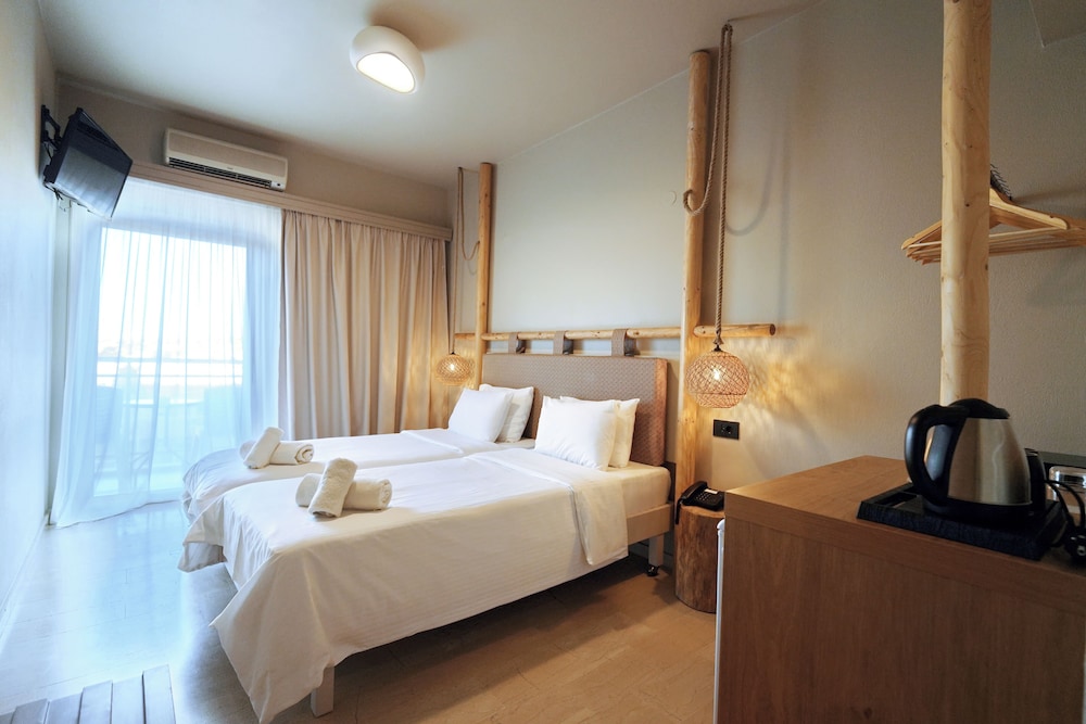 Asana Hotel 12/29