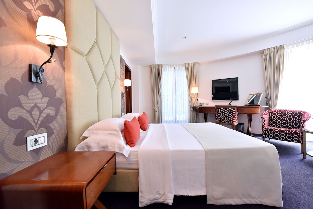 Ziya Hotel 25/67