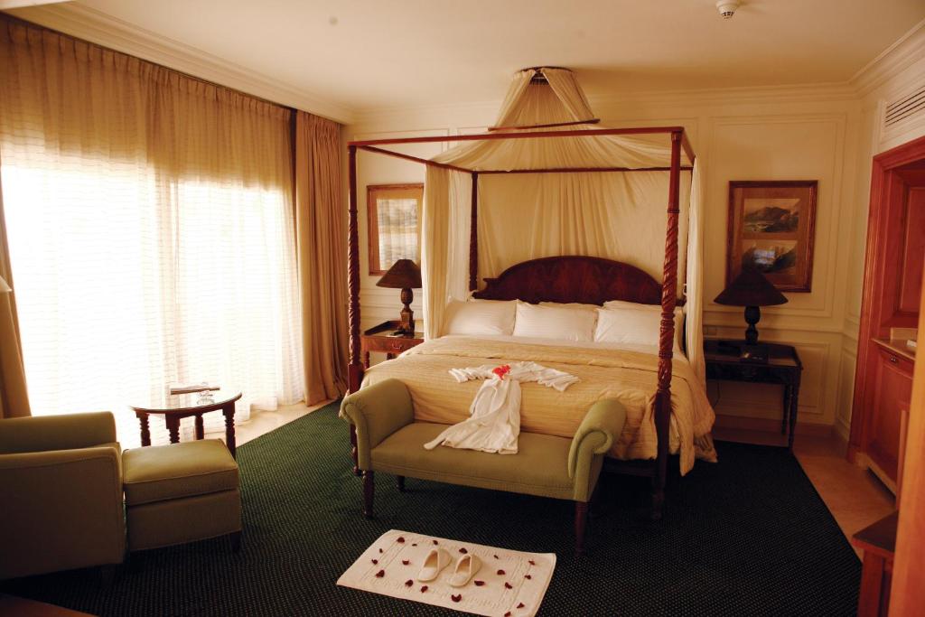 PRESIDENTIAL, SUITE