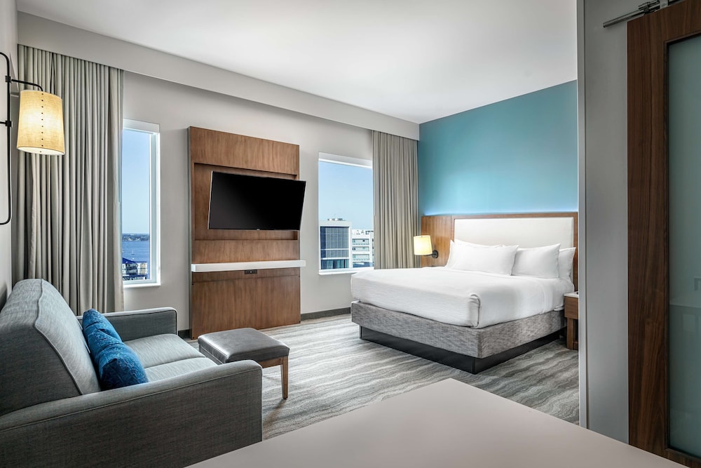 Embassy Suites By Hilton Sarasota Fl 11/65