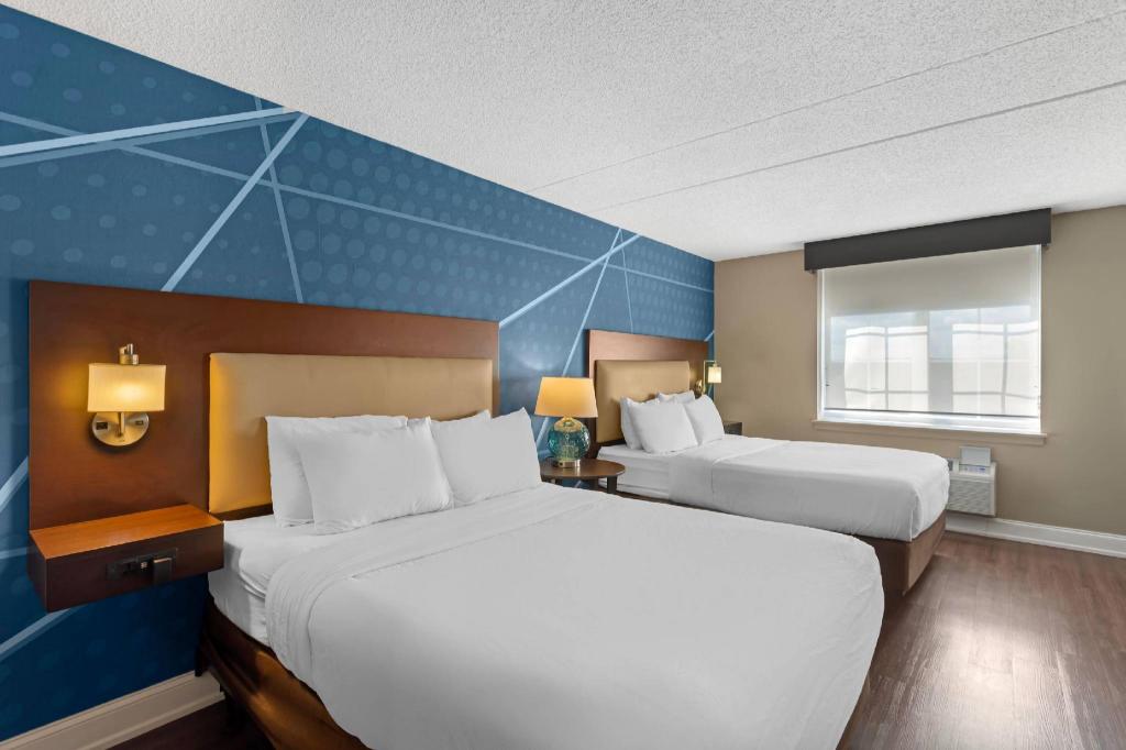 Efficiency, Suite, 2 Queen Beds