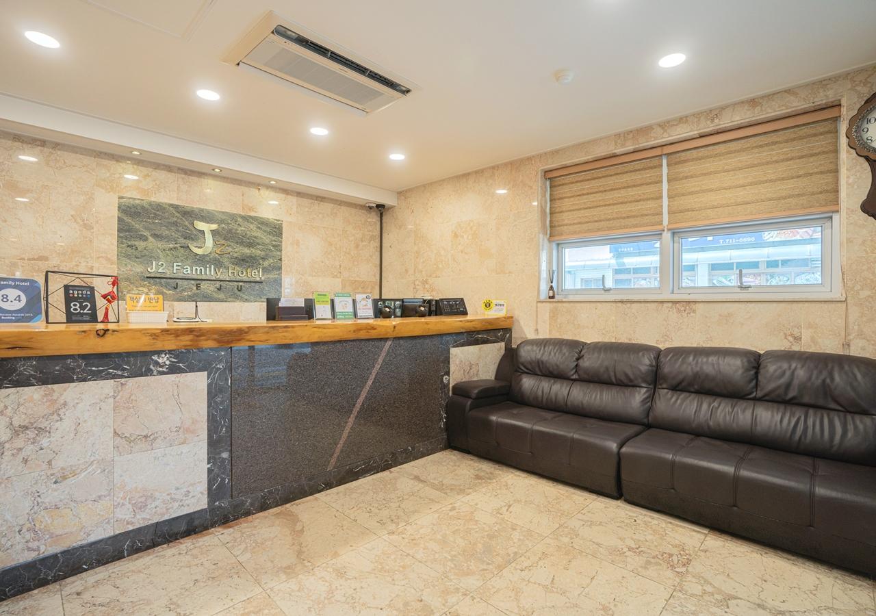 FAMILY SUITE, KITCHEN