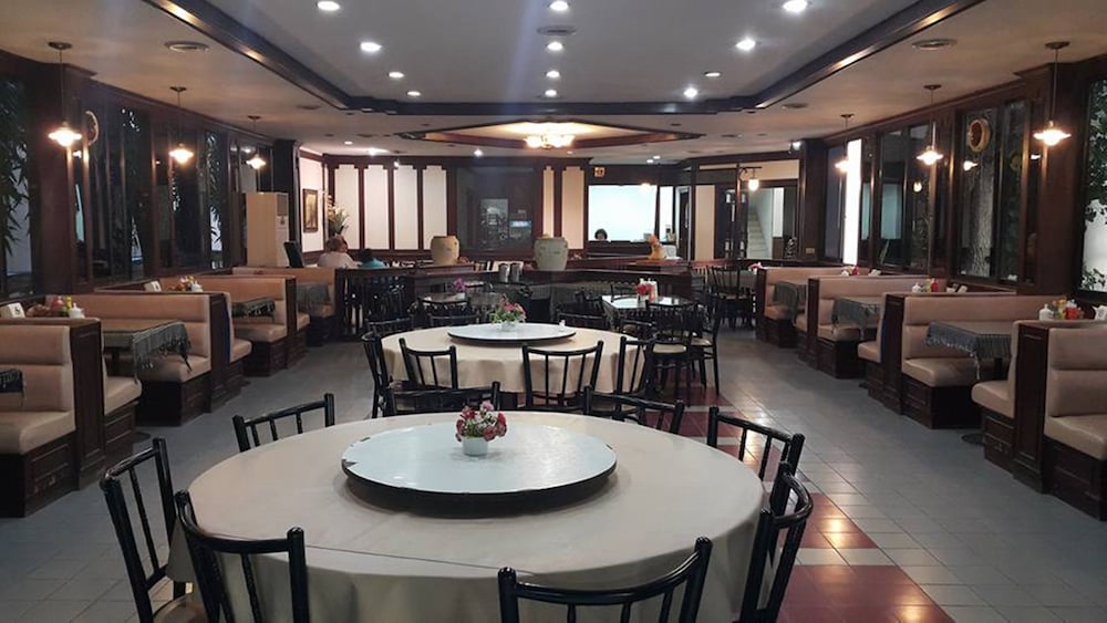 Phuphaya Hotel 11/18