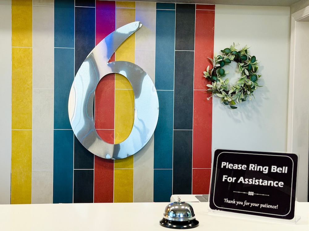 Motel6 Elkhart, IN 33/54