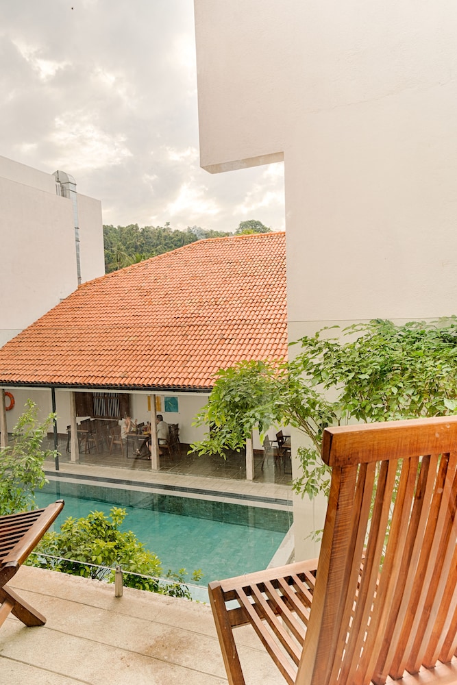 Hotel J Unawatuna 56/62