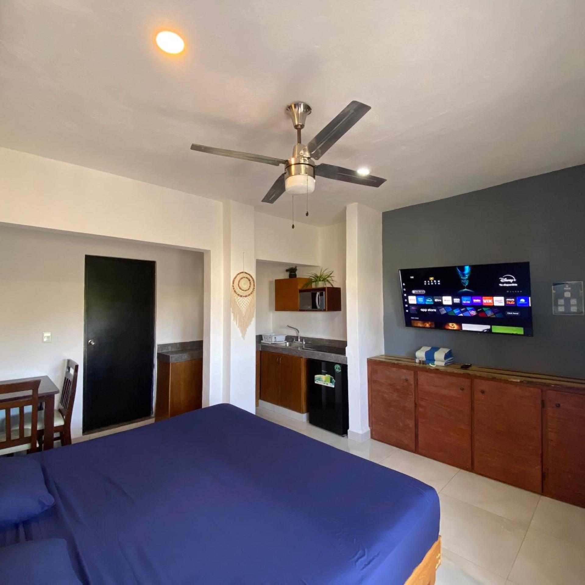 Maui Suites by GuruHotel 16/50