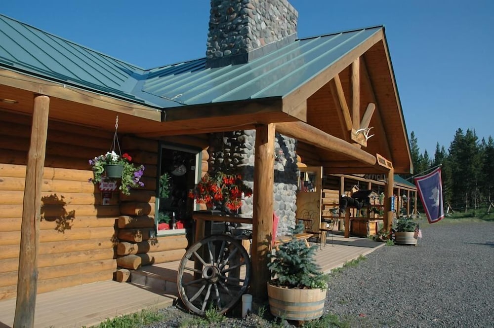 Lava Mountain Lodge 60/69