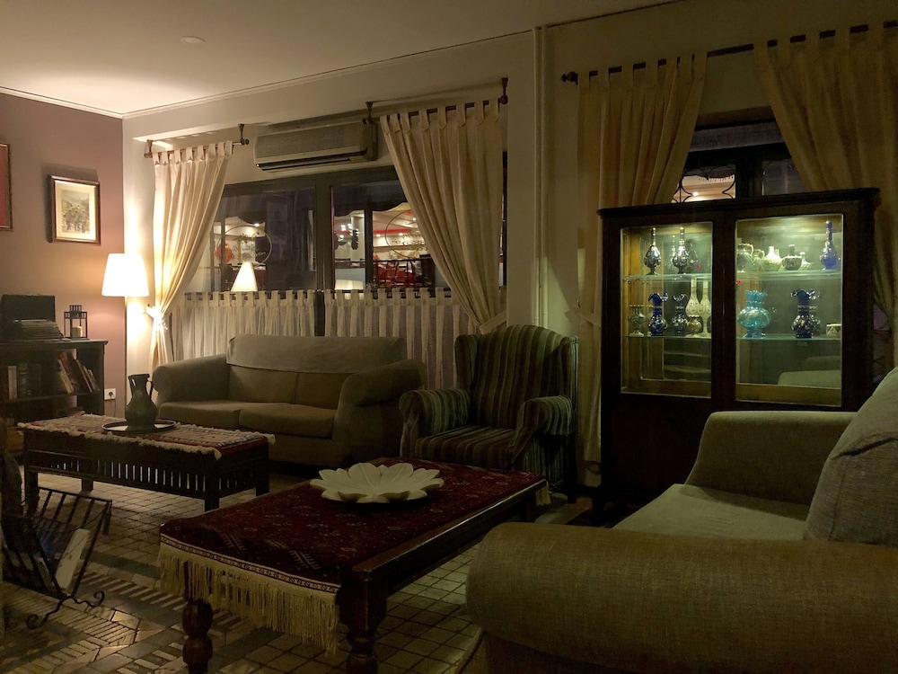 Hotel Fehmi Bey 46/75