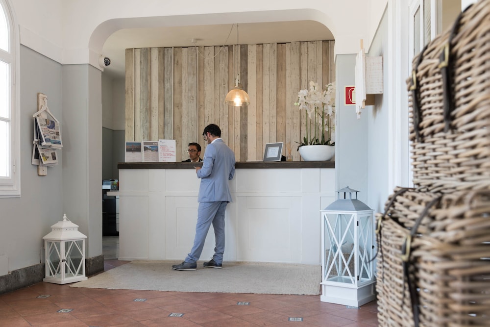 Mercure Civitavecchia Sunbay Park Hotel 6/65