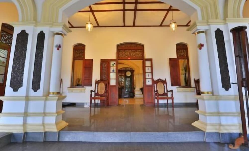 Centauria Hill Resort 12/60